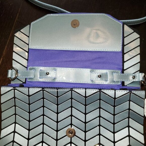 Patrizia Luca Patent Leather Blue Envelope Style Handbag - Picture 2 of 3